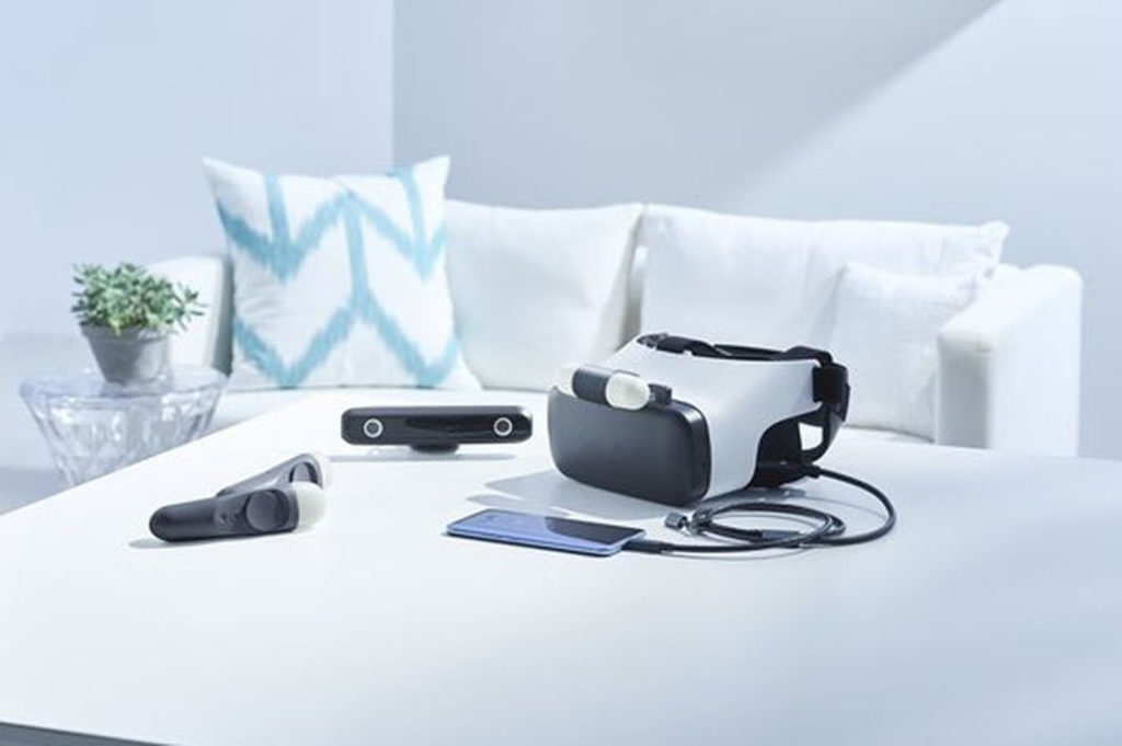 HTC dévoile le Link VR, un casque de réalité virtuelle fonctionnant avec le smartphone HTC U11 - KultureGeek