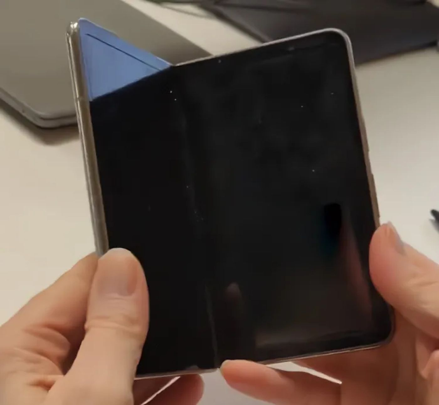 Pixel Fold un leak vidéo dévoile le smartphone pliable de Google