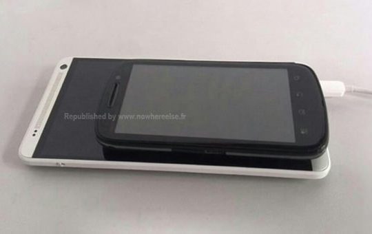 HTC One Max comparaison Motorola XT882