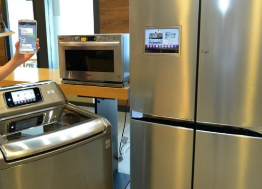 LG HomeChat Frigo Machine Micro-Ondes