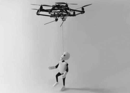 Drone marionnette