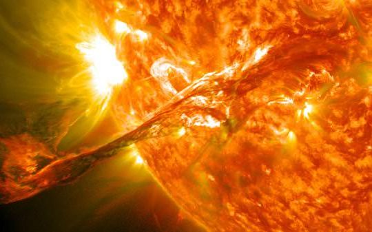 th_1280px-Magnificent_CME_Erupts_on_the_Sun_-_August_31