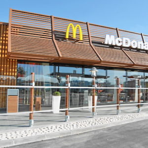 Image article McDonald’s arrête de prendre les commandes drive à l’aide de l’IA (pour le moment…)