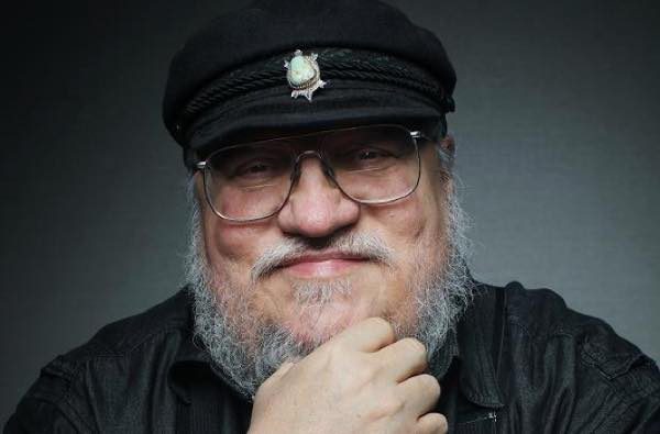 Th Captain Cosmos George R. R. Martin Developpe Une Serie De Science Fiction Pour HBO Portrait W532