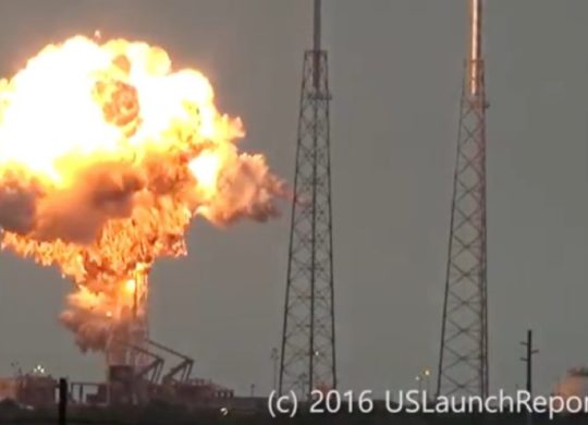 Falcon-9_explosion_A-2016-09-01-879×485
