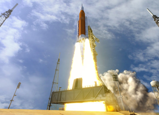 sls-70mt-dac3-orange-launch-uhr2_adj_tw_sm