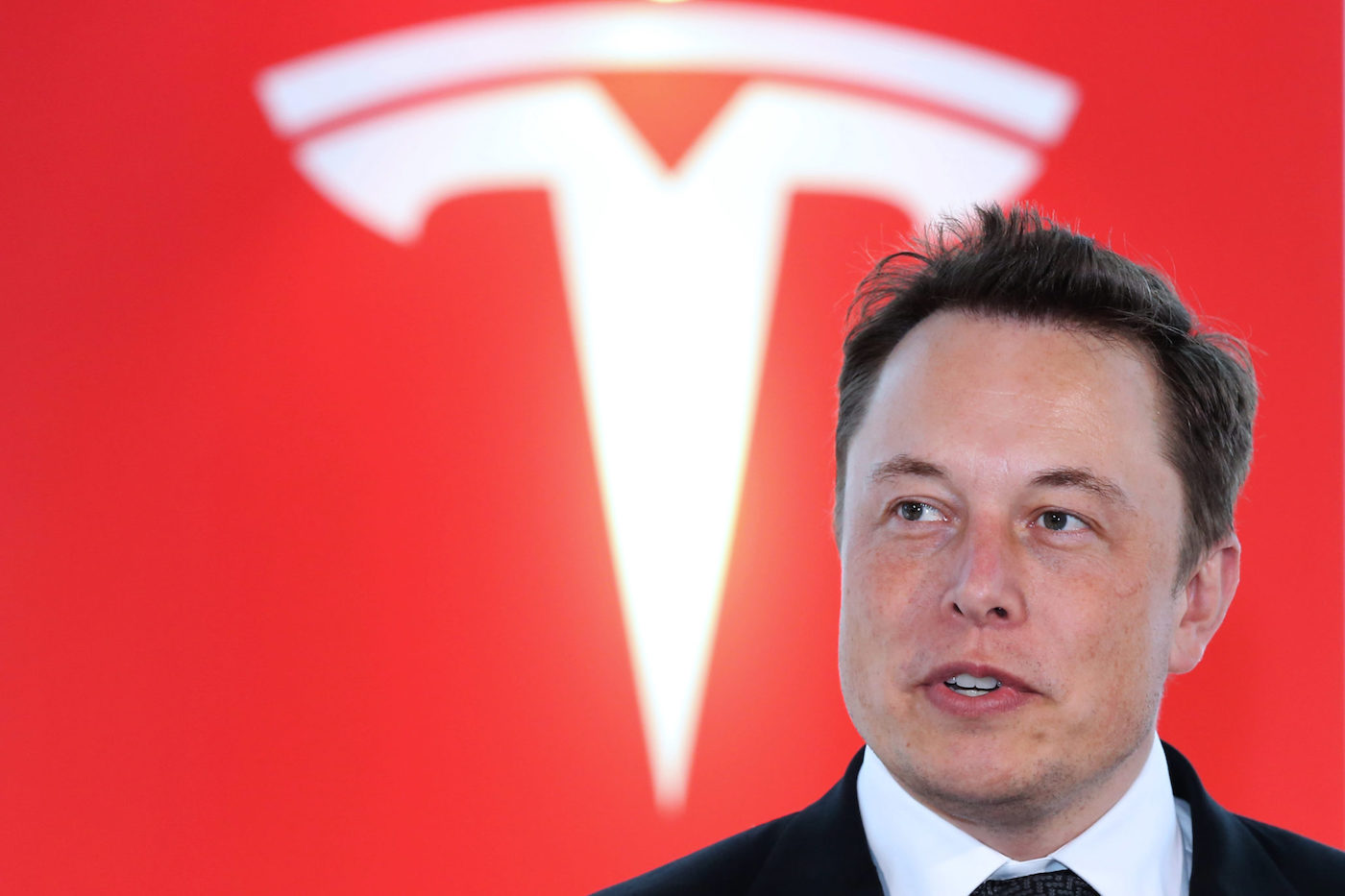 Elon Musk thinks the first 100% autonomous Tesla will be ready “later this year”
