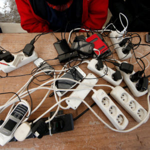 Image article Les chargeurs USB vendus sur Shein et Temu sont dangereux, alerte UFC-Que Choisir