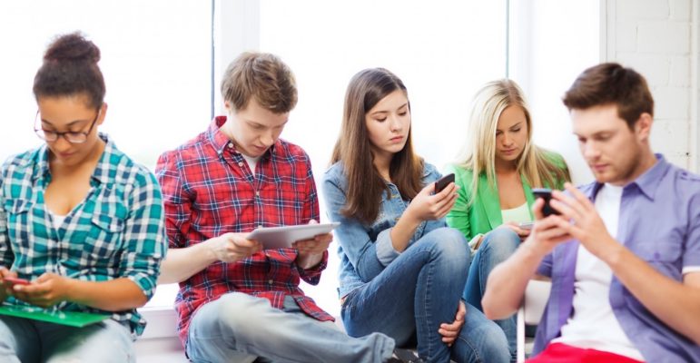 Smartphones Adolescents