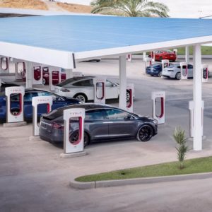 Image article Superchargeurs : Tesla baisse le prix de l’abonnement pour les véhicules d’autres marques que Tesla