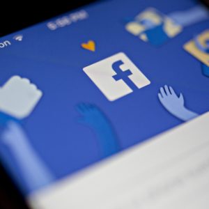 L'UE exige des rapports sur les combats contre la désinformation de Twitter, Facebook et Google