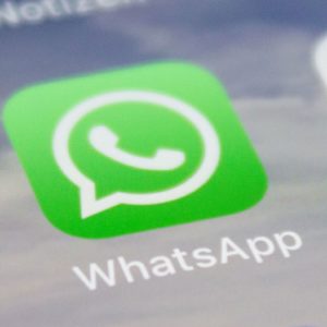 WhatsApp planche sur le synchronisation des messages entre appareils