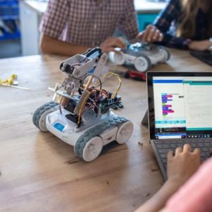 Sphero : le robot éducatif RVR est disponible à la vente