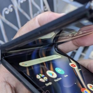 Motorola Razr : l'écran pliable s'avère peu résistant