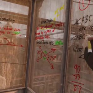 Confinement : un professeur de Math fait son cours en VR dans Half Life Alyx !