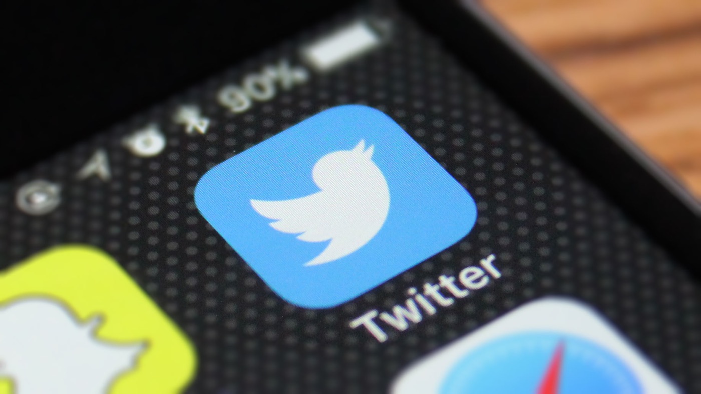 Twitter experiences an outage that disconnects users from their accounts