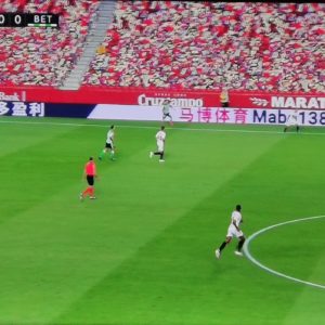 Espagne : les stades de football remplis par des foules en CGI