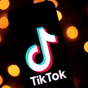 Image article TikTok bloqué en Nouvelle-Calédonie : la Quadrature du Net et la LDH attaquent en justice