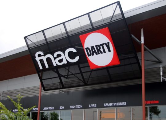Fnac Darty Logos