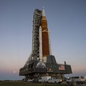 Image article Artemis : la NASA pourrait abandonner le SLS au profit du Starship