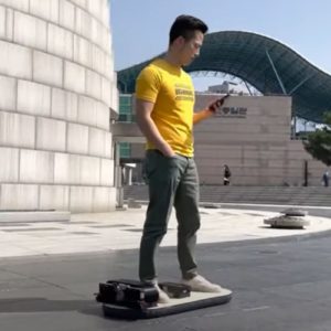 Image article Des chercheurs sud-coréens dévoilent le premier Hoverboard fonctionnel sur tout type de surfaces