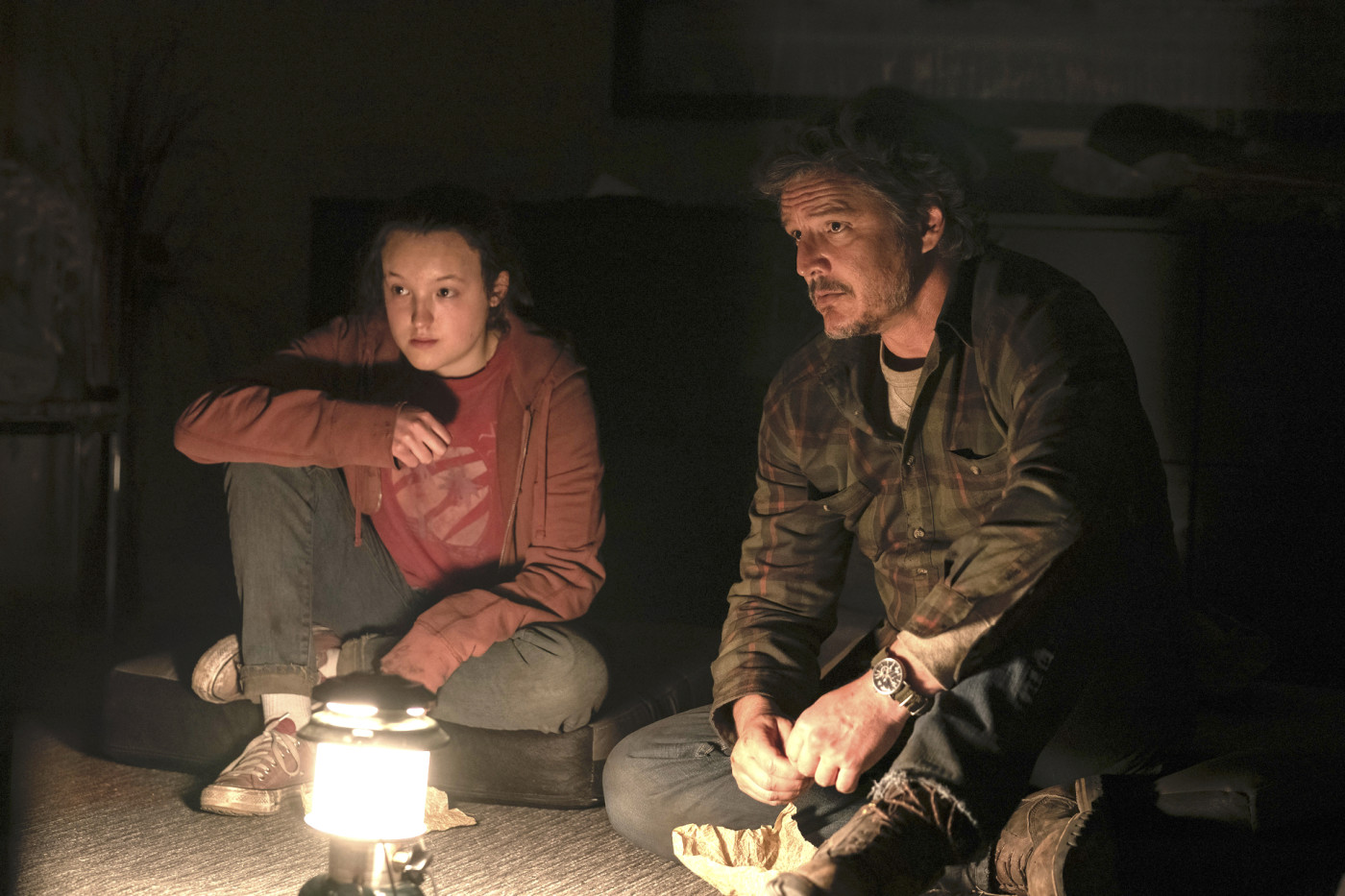 The Last of Us (la série) : on connait l'année de sortie de la saison 2 (et c'est loin...) The Last of Us Serie Ellie Joel Bella Ramsey Pedro Pascal