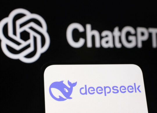 ChatGPT DeepSeek Logos