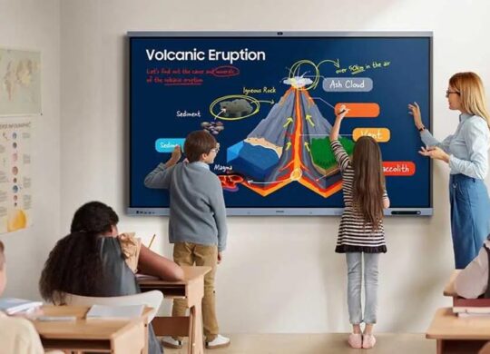 Samsung-AI-display-classroom