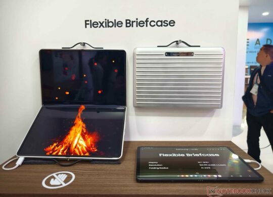 Samsung flexible Briefcase