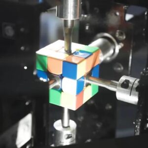 Image article Un robot résout un Rubik’s Cube en à peine 103 millisecondes