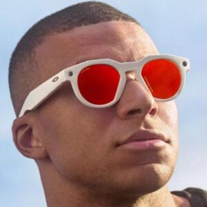 Image article Meta dévoile les lunettes connectées Oakley x Meta… dont l’ambassadeur sera Mbappé en France !