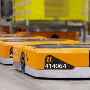 Image article Amazon a déployé un million de robots dans ses entrepôts
