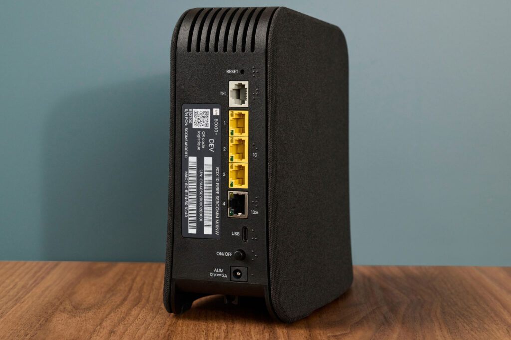 SFR Box 10 Plus Arriere Ports