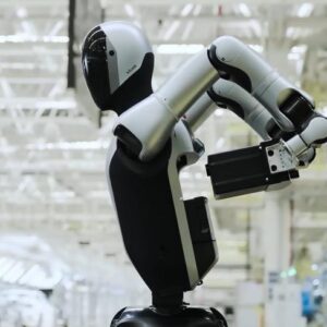 Image article Le robot humanoïde Walker S2 peut se recharger tout seul !