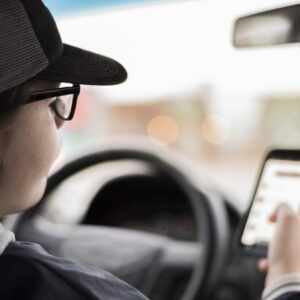 Image article Les jeunes américains passeraient le 5ème de leur temps au volant… à regarder leur smartphone