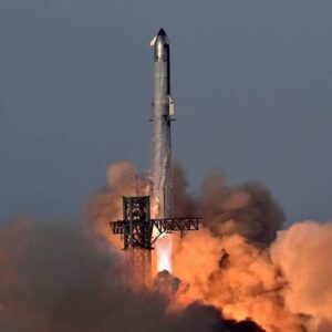 Image article Starship : succès total pour le 10ème vol d’essai, avec le premier déploiement d’une charge utile