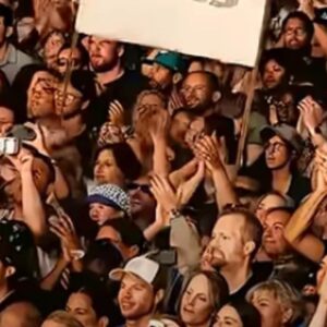 Image article Will Smith et la foule fantôme : quand l’IA s’invite dans les concerts