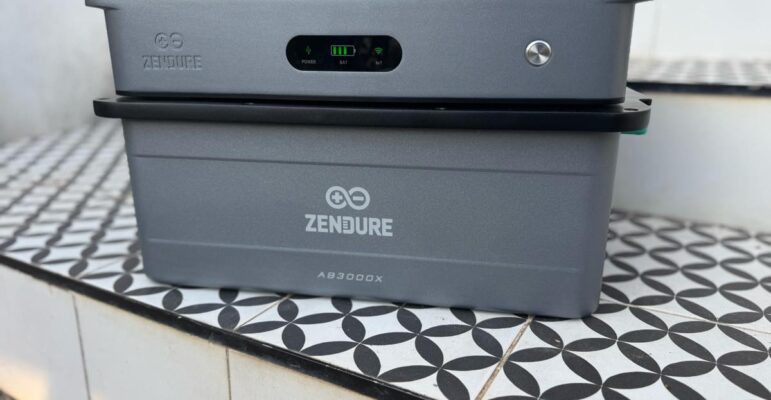 Zendure solarflow 2400 AC