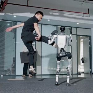 Image article Un robot Unitree G2 se fait méchamment rosser lors d’un test d’équilibre (gare au karma…)