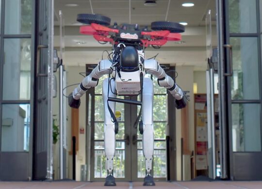 Robot Drone Calltech