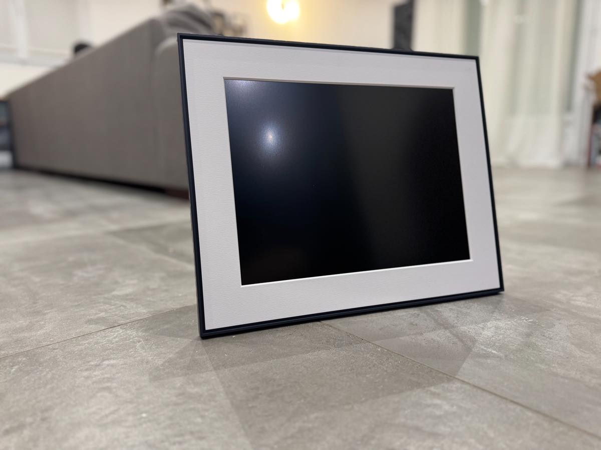 Aura WaldenIMG Cadre Eteint