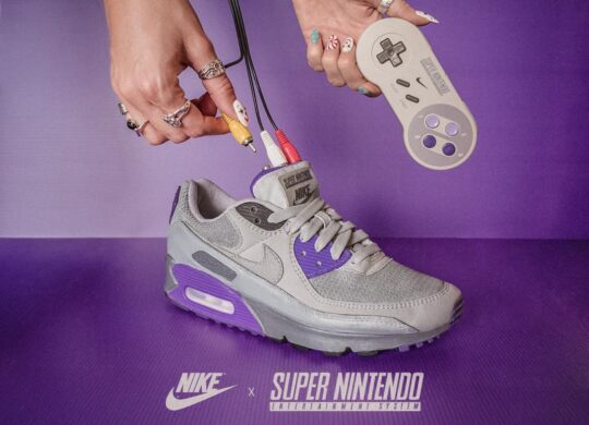 SNES Sneaker