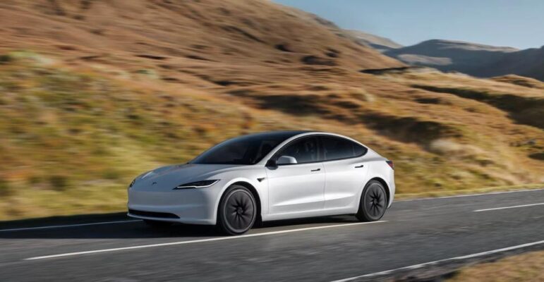 Model-3-Standard-Hero-Desktop-EMEA