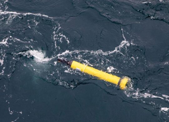 Tiny Robot antarctic