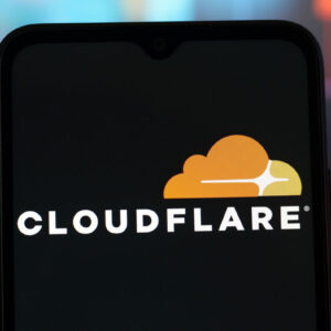 Image article Cloudflare ne bloque pas des sites pirates et écope d&rsquo;une amende de 14 millions d&rsquo;euros en Italie
