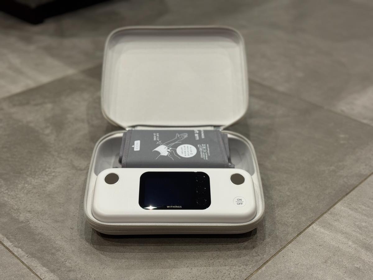Withings BPM Vision Dans Sa Pochette
