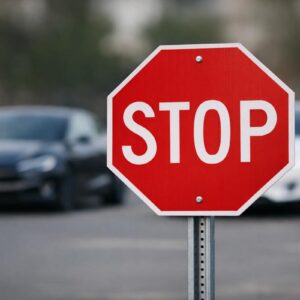 Image article Tesla tourne la page des Model S et Model X : robotaxis, conduite autonome et robots Optimus au centre du plan 2026