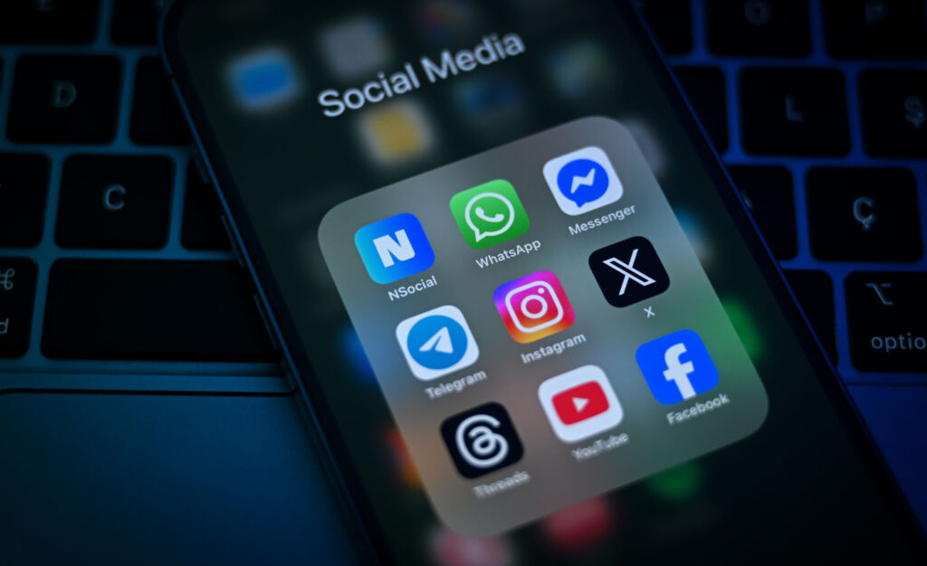 Reseaux Sociaux Icones Logos