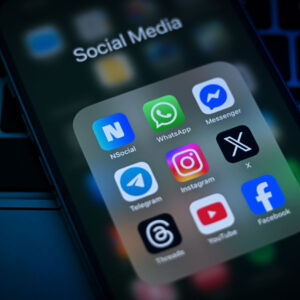Image article Les réseaux sociaux sont désormais plus utilisés que les médias traditionnels pour s’informer