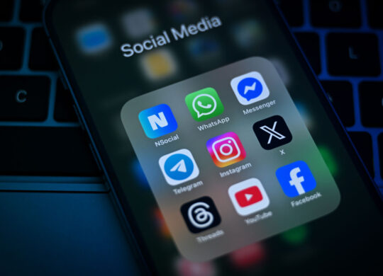 Reseaux Sociaux Icones Logos